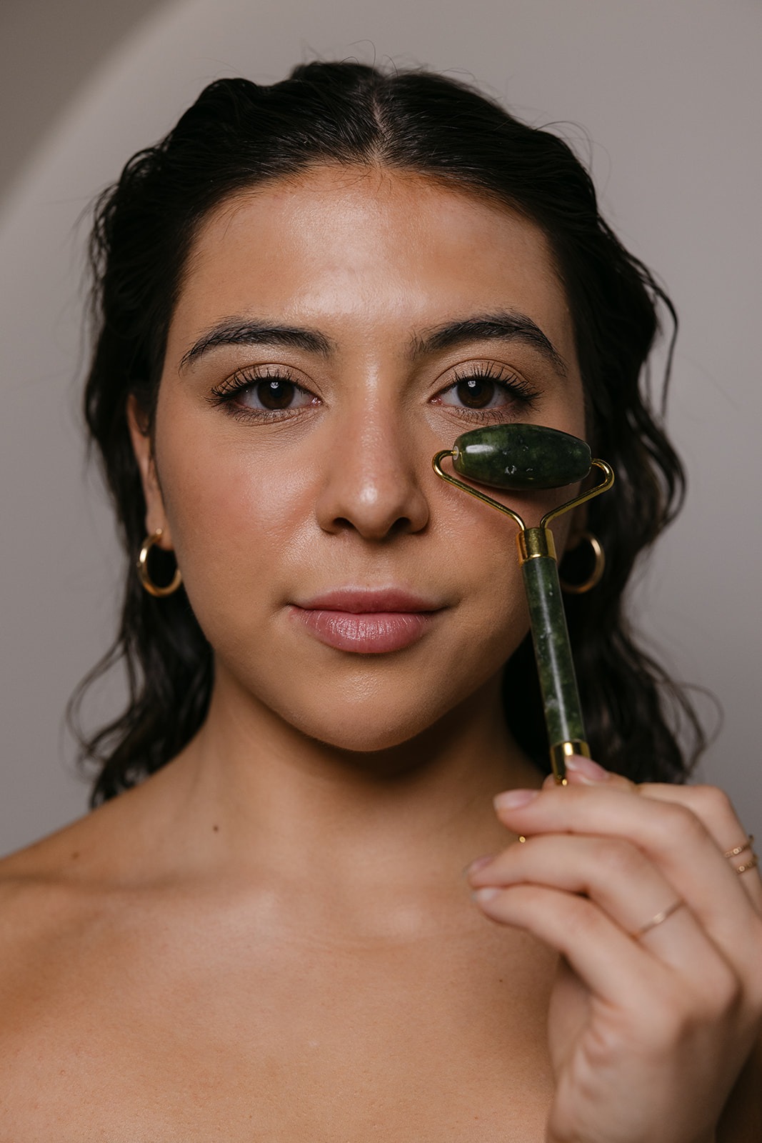 Deep cleansing facial treatment at Lumelle